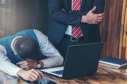 Dân văn phòng chú ý: 4 thói quen ngủ trưa đang âm thầm tàn phá sức khỏe