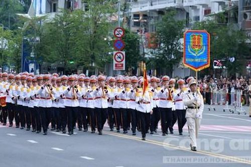 Bầu không khí 'nóng' trước giờ khai mạc chương trình Vinh quang Công an nhân dân Việt Nam