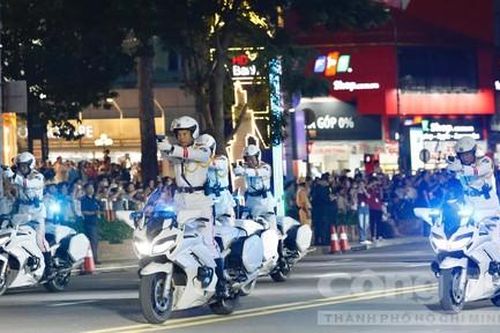 Long trọng khai mạc các hoạt động biểu diễn của chương trình Vinh quang Công an Nhân dân Việt Nam