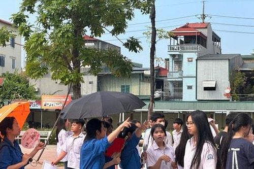Thạch Thất: Gần 200 đoàn viên, thanh niên tiếp sức mùa thi vào lớp 10