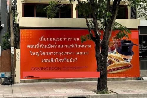 Quán cà phê Việt Nam xin lỗi vì biển hiệu gây tranh cãi ở Bangkok