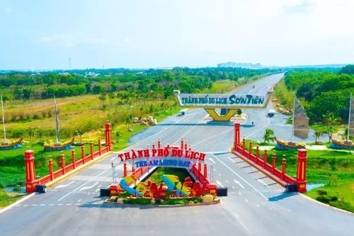 Đồng Nai: sập giàn giáo trong khu du lịch, 2 người tử vong