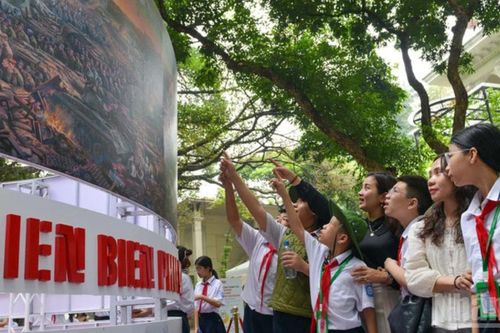 Từ báo chí đa phương tiện đến báo chí đa nền tảng