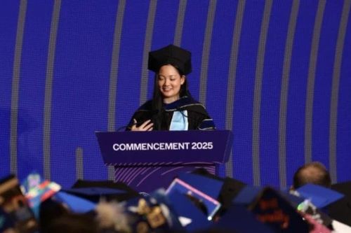 Nữ phi hành gia Amanda Nguyễn truyền cảm hứng cho tân cử nhân Fulbright Việt Nam