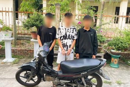 Truy bắt nhanh 3 đối tượng dùng dao chém người