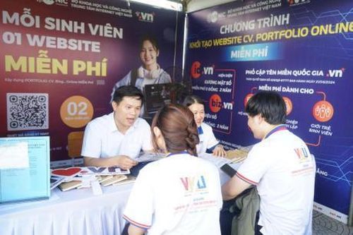 Ngày hội việc làm VKU Job Fair 2025: Cầu nối nhân lực chất lượng cao trong kỷ nguyên số