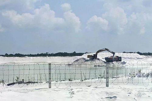Đấu giá thành công mỏ cát thạch anh 'khủng' ở Huế