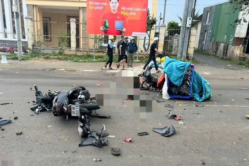 Xe máy tông nhau, 2 người thương vong ở Lâm Đồng