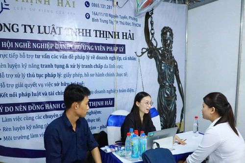 Hơn 98% đơn vị hài lòng về chất lượng sinh viên Trường Đại học Luật TPHCM
