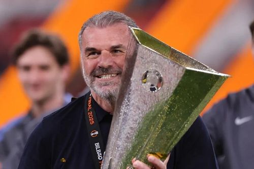 Sa thải HLV Postecoglou, Tottenham mất bộn tiền