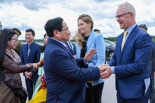Thủ tướng Phạm Minh Chính và Phu nhân rời Estonia, lên đường đến Pháp