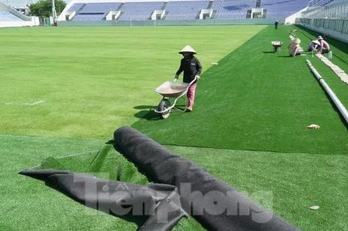 Sân Hòa Xuân 'lên đời' thành sân đẹp nhất nước trước ngày đón dàn sao MU