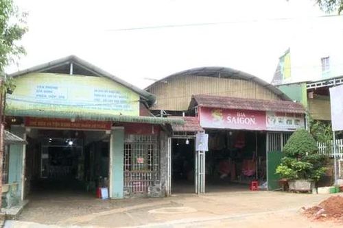 Tin mới vụ nhiều cán bộ bị tố nợ tiền tiếp khách gần 9 năm chưa trả