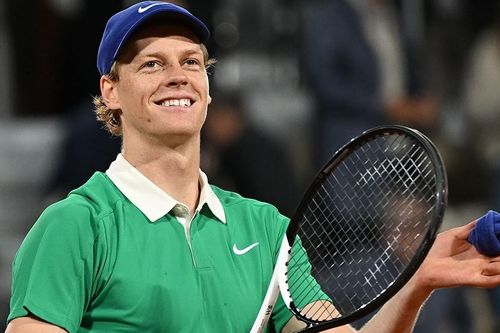 Sinner hạ đẹp Djokovic, tranh vô địch Roland Garros với Alcaraz