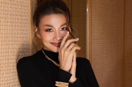 Sự cố của Thanh Hằng trên sân khấu: Lần 'gãy cánh', lần suýt ngã nhào