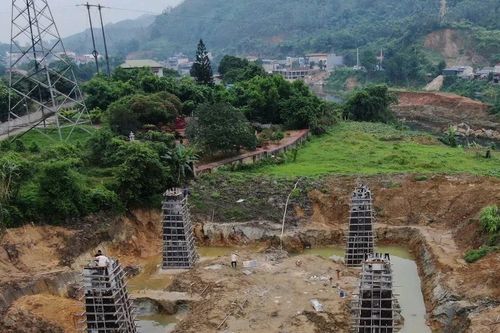 Nỗ lực đưa dự án đường dây 500kV Lào Cai-Vĩnh Yên 'về đích' đúng hẹn