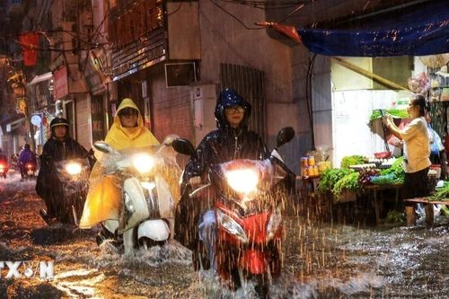 Hà Nội: Cảnh báo ngập úng nhiều khu vực trong nội thành đêm 7/6