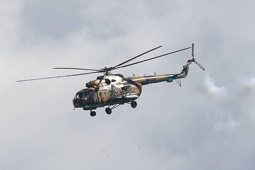 UAV tầm xa của Ukraine phá hủy trực thăng Mi-8 của Liên bang Nga ở Bryansk