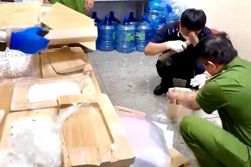 Cục Hải quan liên tiếp triệt phá thành công nhiều vụ buôn lậu, vận chuyển trái phép ma túy và thuốc lá quy mô lớn