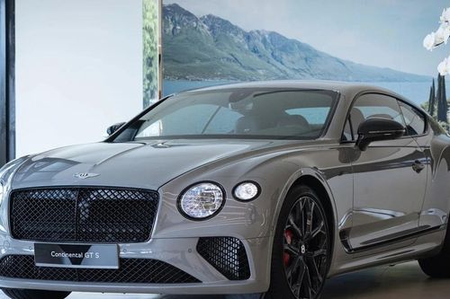 Siêu xe Bentley Continental GT 2023 ra mắt tại Việt Nam, giá từ 19,5 tỷ đồng