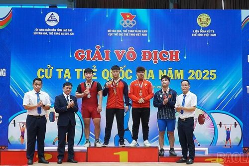 Lào Cai giành thêm 2 huy chương Đồng tại Giải Vô địch Cử tạ trẻ quốc gia 2025