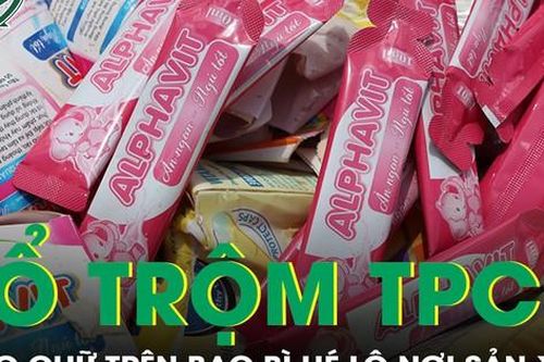 Dòng chữ trên bao bì hé lộ điều không ngờ về thực phẩm chức năng bị đổ trộm ở TPHCM?