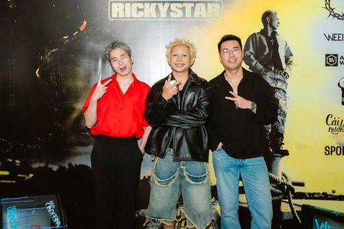 'Ngôi sao 4 nón vàng' Ricky Star phát hành album đầu tiên trong sự nghiệp
