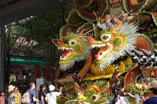 Nhiều tuyệt phẩm tạo hình tại Lễ hội trái cây Nam bộ 2025