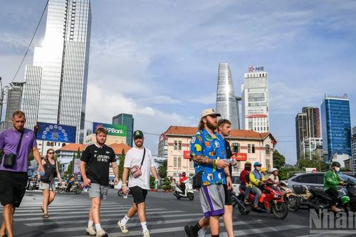 Việt Nam đón hơn 9,2 triệu lượt khách quốc tế trong 5 tháng đầu năm 2025