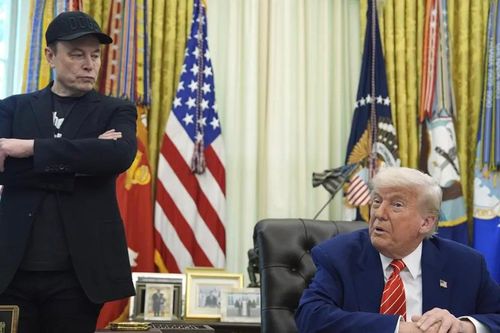 Tổng thống Donald Trump cảnh báo tỷ phú Elon Musk