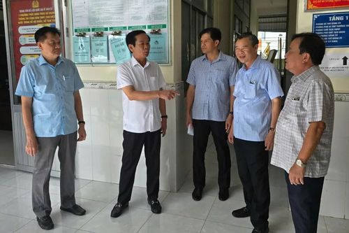 Lãnh đạo TP Cần Thơ khảo sát trụ sở làm việc một số xã, phường