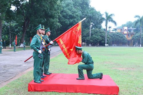 Nâng cao chất lượng huấn luyện, xây dựng bản lĩnh, ý chí quyết tâm cho chiến sĩ mới