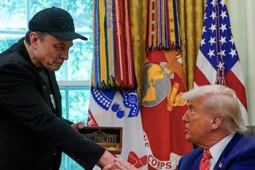 Tổng thống Mỹ Trump có thể gặp rủi ro chính trị nếu không chịu hàn gắn với tỷ phú Elon Musk