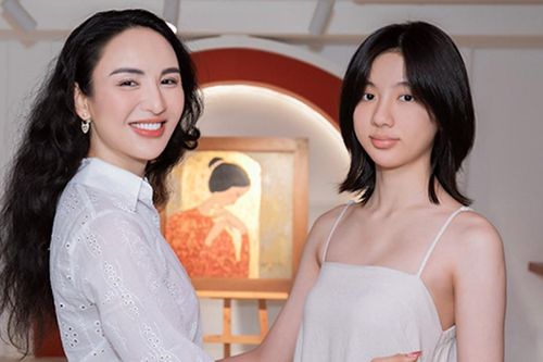 Hoa hậu từng đỗ 3 trường đại học là mẹ đơn thân, có con gái 15 tuổi cao 1,7m