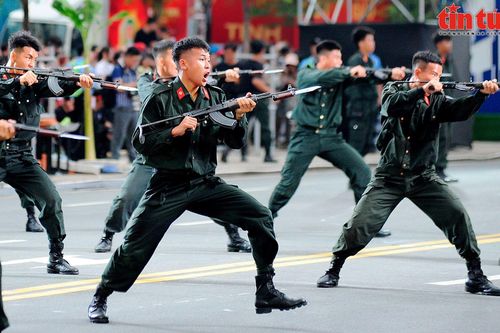 Ngắm những hình ảnh đầy uy lực, dũng mãnh của lực lượng Cảnh sát cơ động