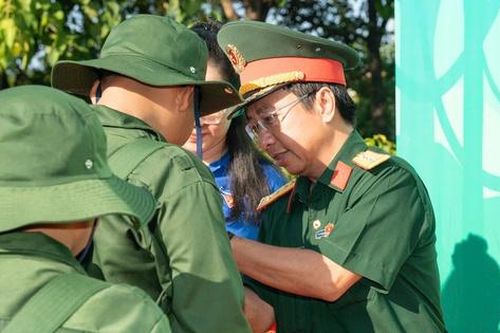 150 thiếu nhi Đà Nẵng trải nghiệm 'Học kỳ trong quân đội' giữa mùa hè