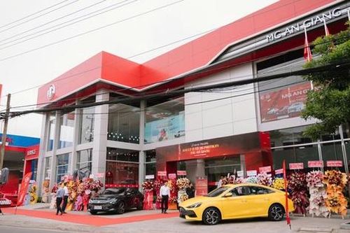 Ông trùm phân phối xe sang liên tiếp mở đại lý bán xe MG?