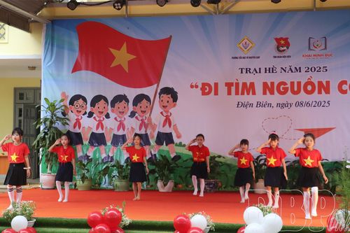 Gần 500 học sinh tham gia Trại hè năm 2025
