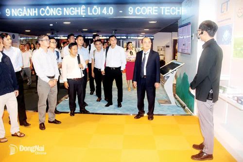 Đào tạo nguồn nhân lực để phát triển công nghệ cao