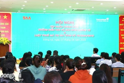 Gần 300 doanh nghiệp được phổ biến chính sách mới về hóa đơn chứng từ và thuế giá trị gia tăng