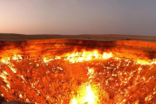 Sau nửa thế kỷ, ngọn lửa trong hố 'Cổng địa ngục' ở Turkmenistan đang tắt dần