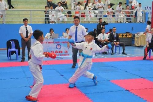 Trên 730 vận động viên tranh tài tại giải Cúp Vô địch Karate mở rộng tại Đà Lạt