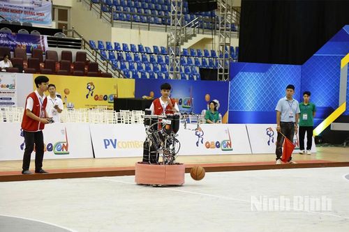 32 đội tuyển lọt vào vòng chung kết Robocon Việt Nam 2025