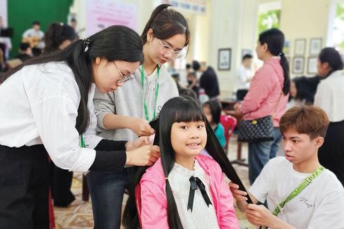 Nuôi tóc xanh, gieo tử tế