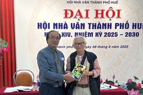 Xây dựng Hội Nhà văn mang đậm bản sắc văn hóa Huế