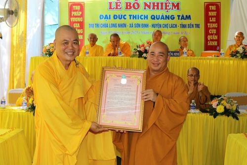 Bến Tre: Lễ trao quyết định bổ nhiệm trụ trì chùa Long Nhơn