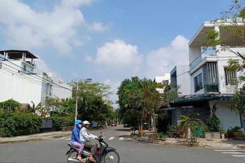 Hủy tạm hoãn xuất cảnh đối với cô giáo bỗng dưng làm Giám đốc