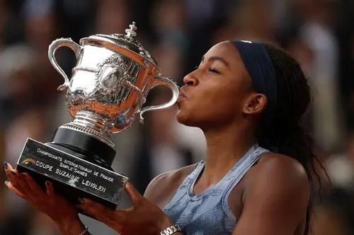 Coco Gauff ngược dòng vô địch Roland Garros