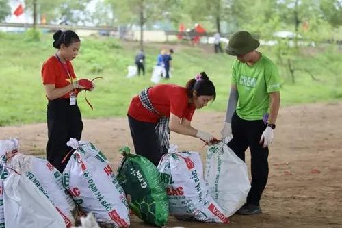 Tuổi trẻ Thủ đô ra quân nhặt rác khắp Việt Nam