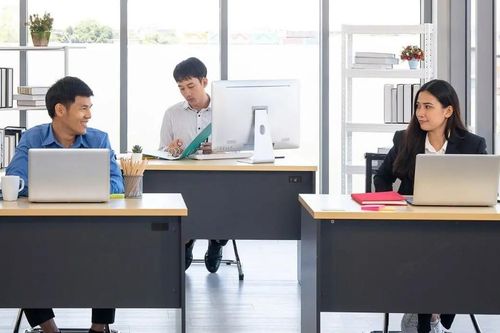 Xu hướng lạ của giới trẻ thất nghiệp Trung Quốc: Trả tiền để giả vờ làm việc
